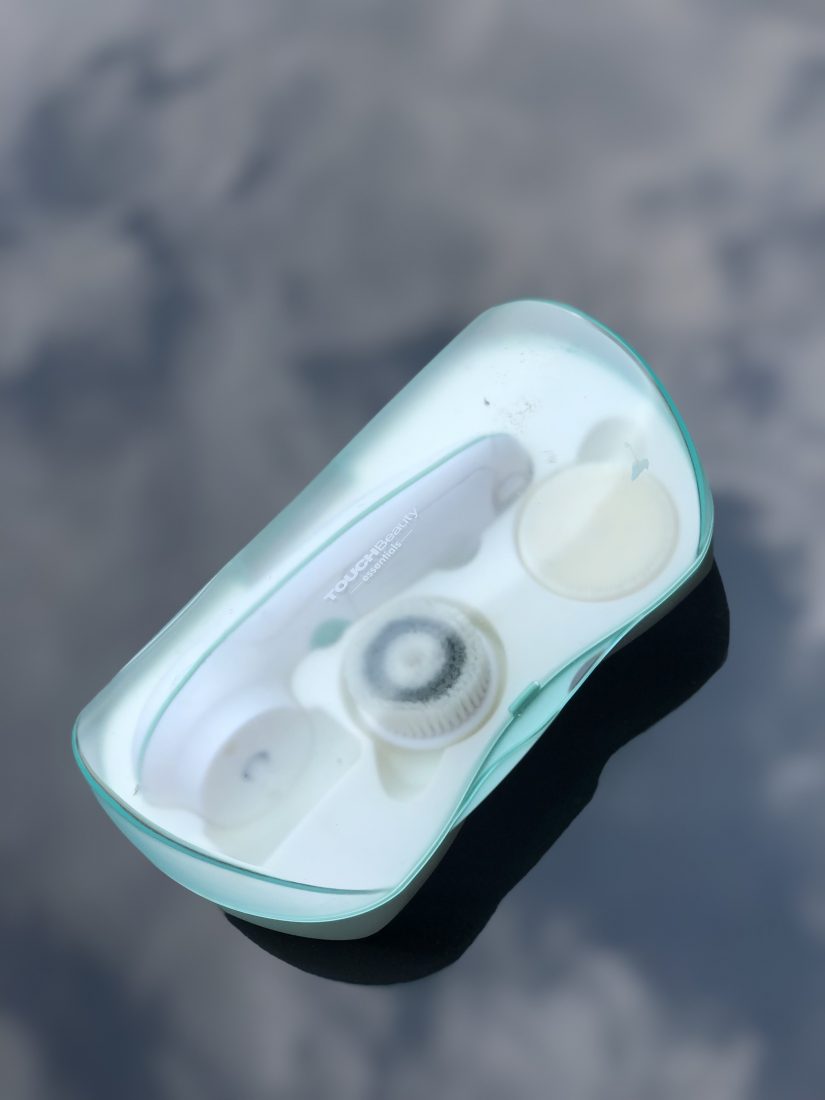 How To Use A Facial Cleansing Brush TOUCHBeauty Electric Face Brush