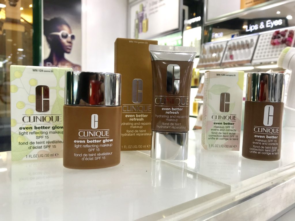 Clinique even better refresh hydrating and repairing foundation